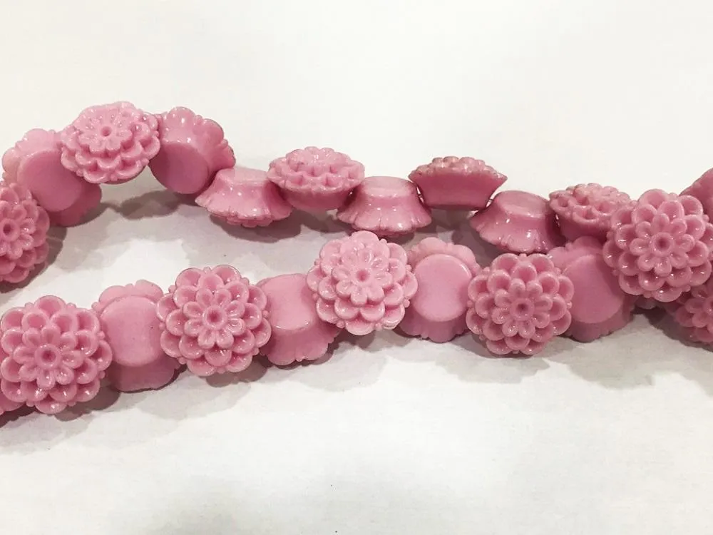 Pink Plastic Flower Stones (18 mm)