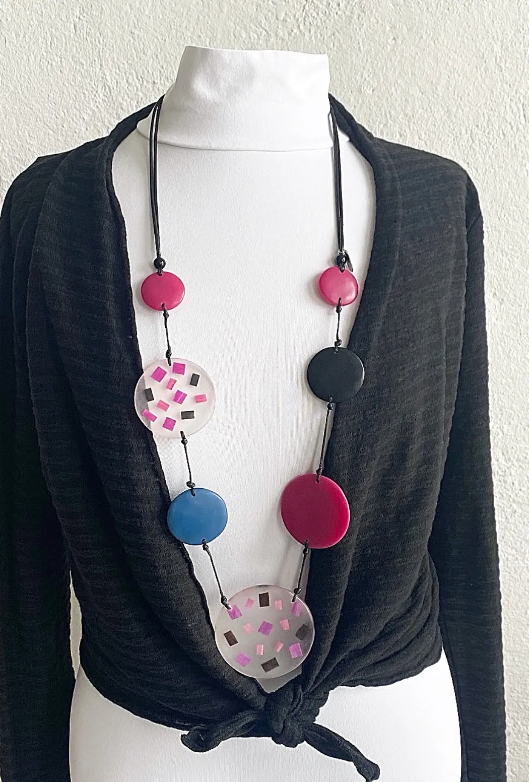 Round Resin Leighton Necklace